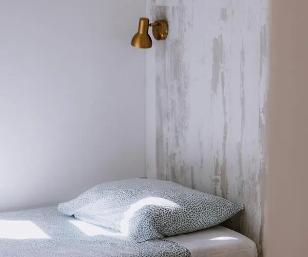 The Lx Hill * ליסבון