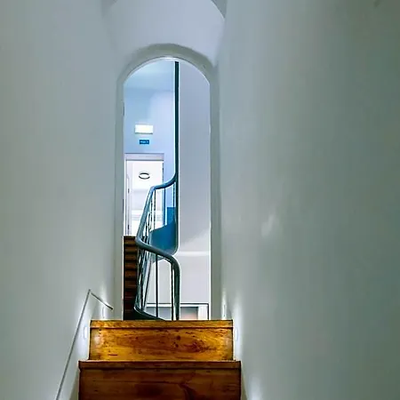 بيت شباب The Lx Hill