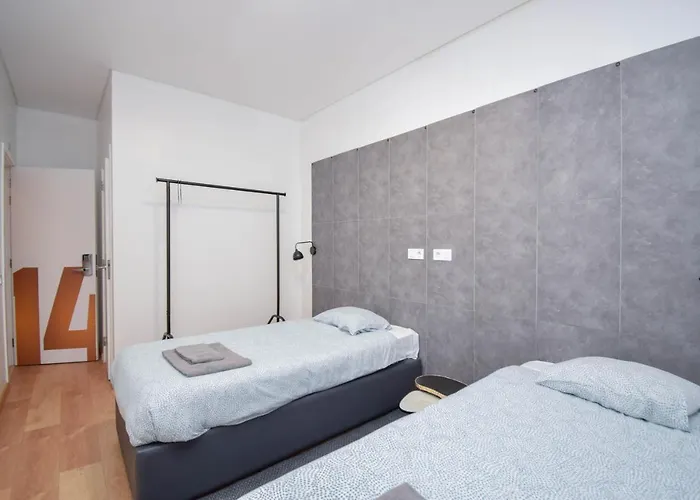 The Lx Hill Hostel *